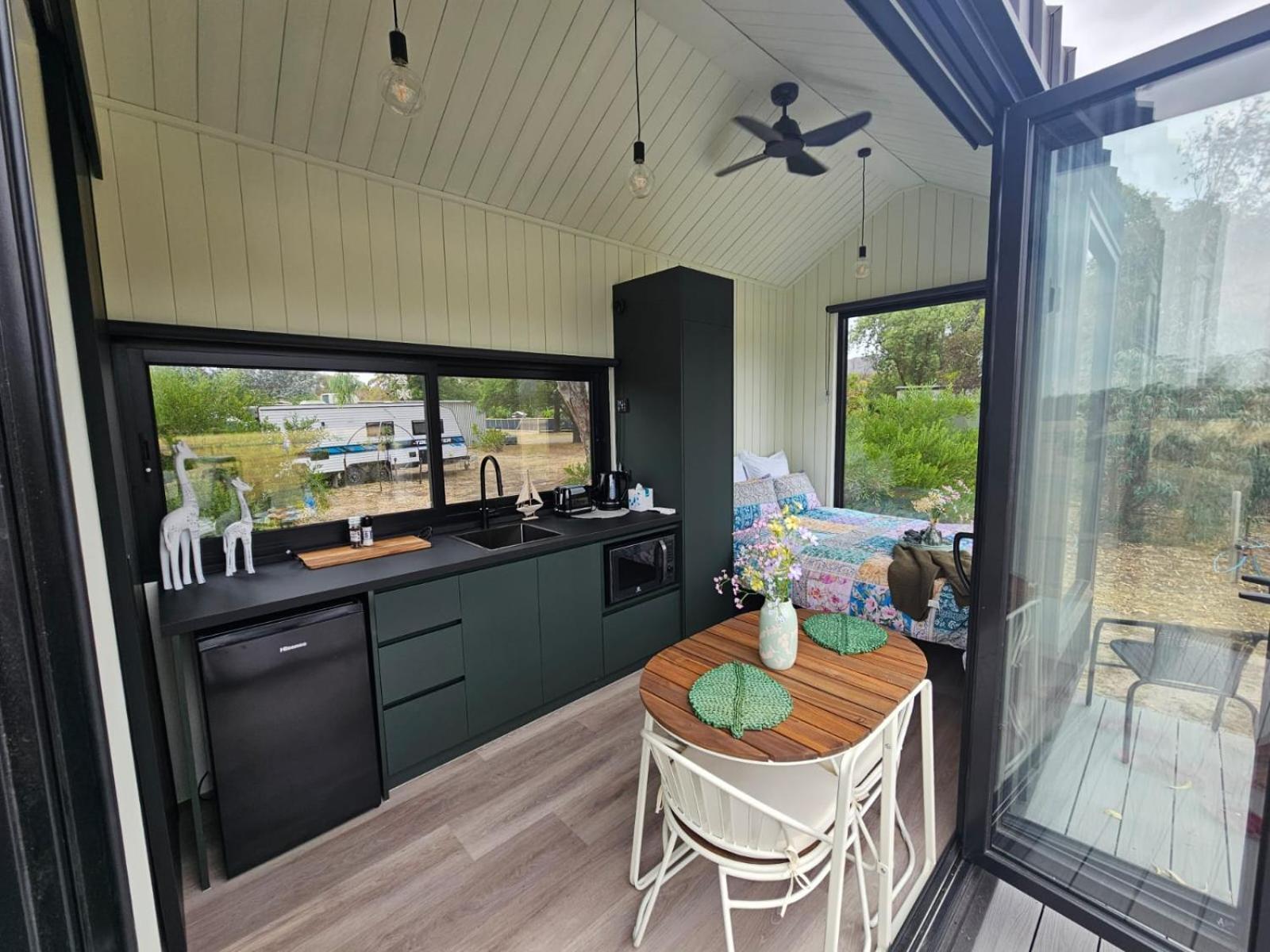 Halls Haven Holiday Units Halls Gap Esterno foto